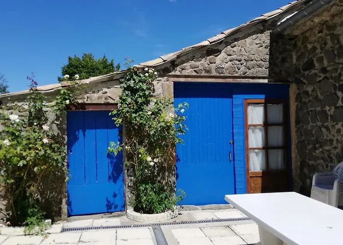 Les Ecureuils Saint-Priest (Ardeche)